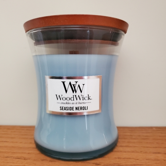 Woodwick Other - WoodWick Hourglass Seaside Neroli Candle 9.7 Ounces